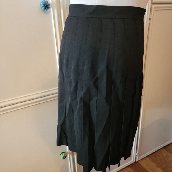 Talbots Black Wool Pleated Skirt - Picture 2 of 7